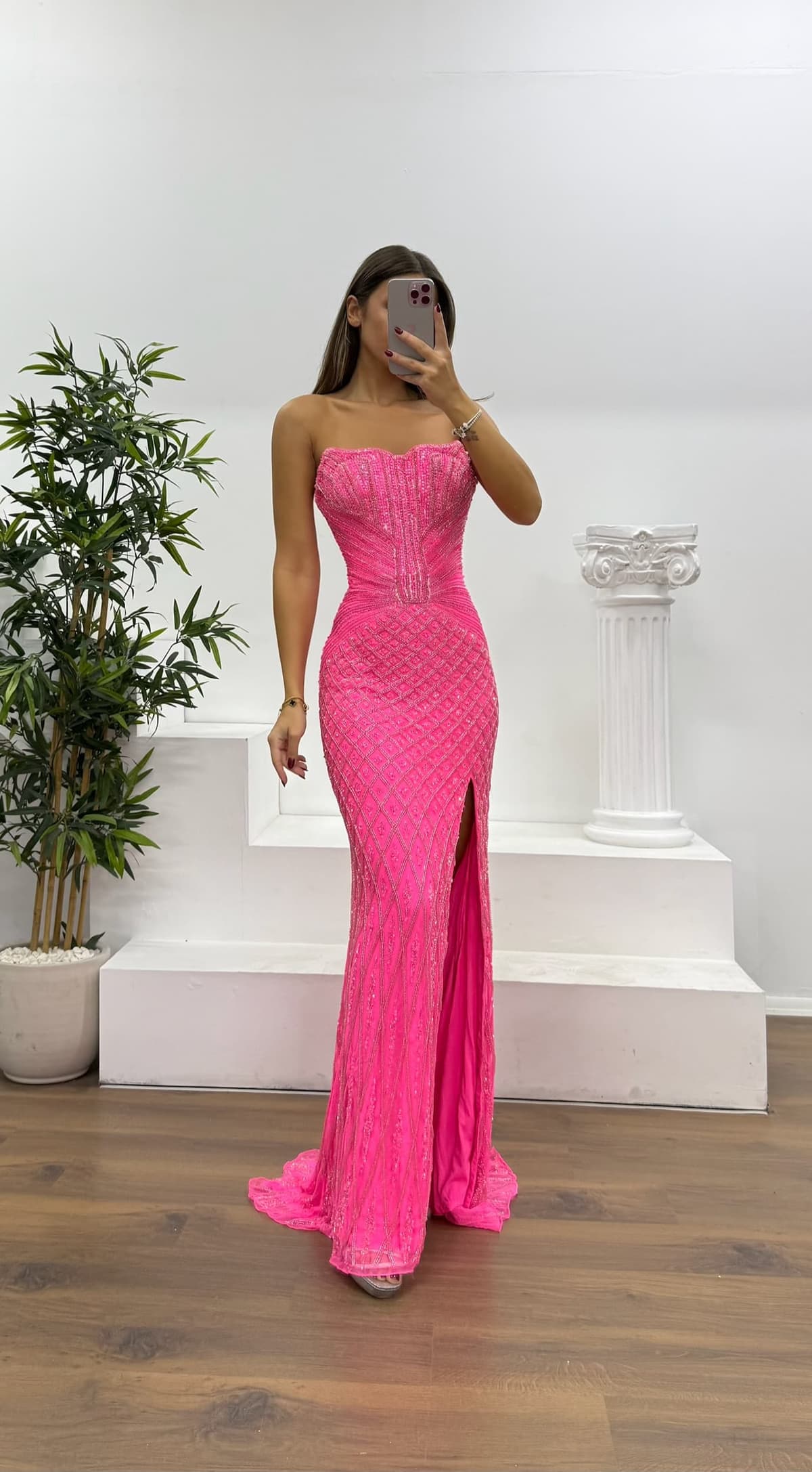 Pembe Straplez Özel El İşlemesi Abiye Elbise