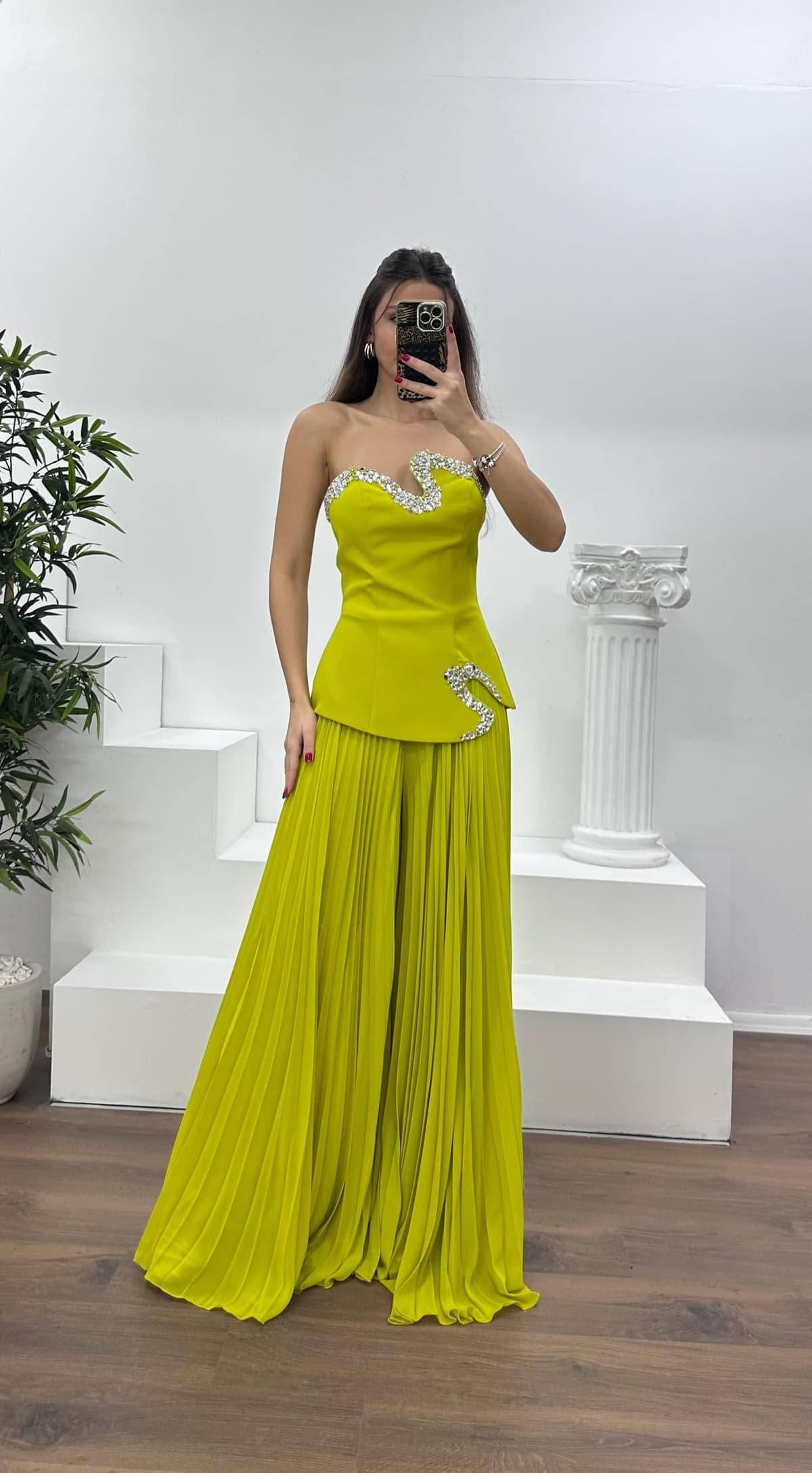 Fıstık Yeşili Straplez  Asimetrik Desen Taşlı Abiye Tulum