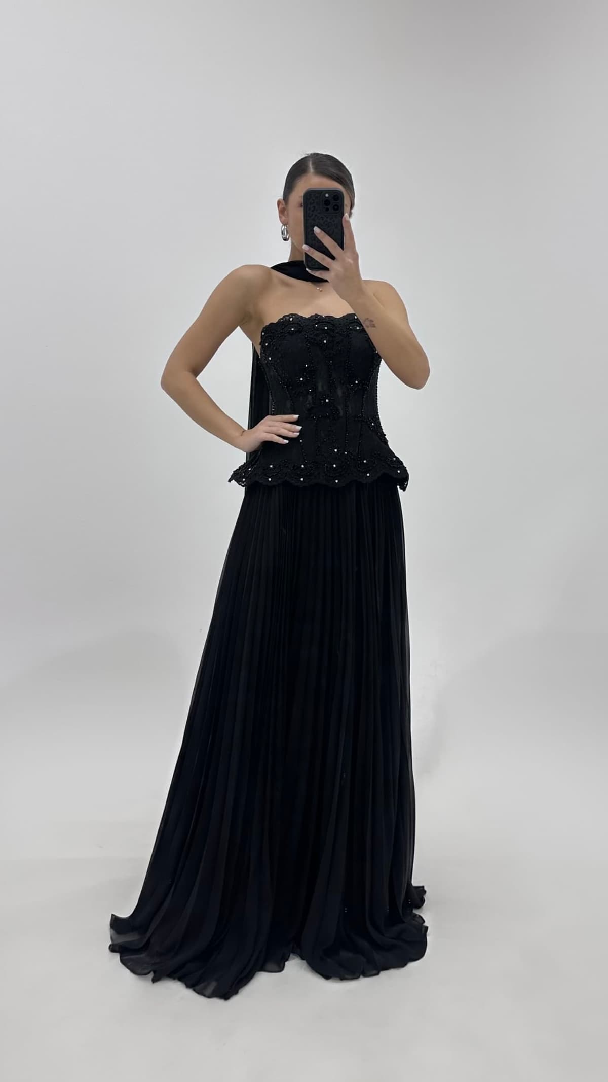 Siyah Dantel İşlemeli Peplum Abiye Takım